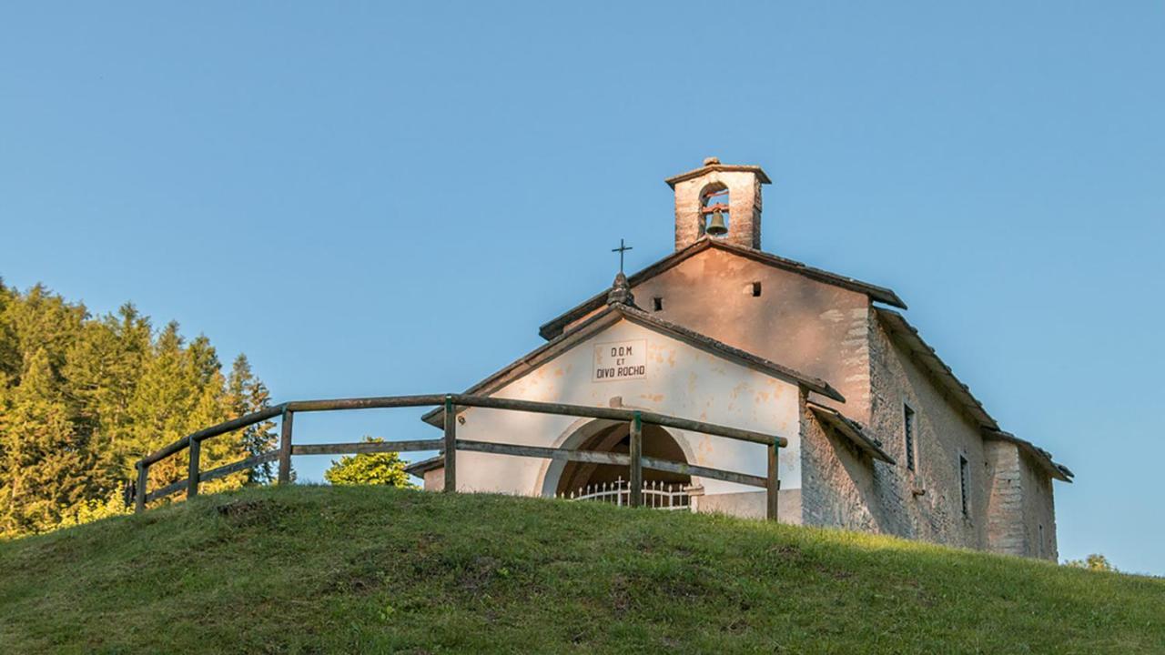 Locanda Alpina A 1250 Mt Ala Buitenkant foto